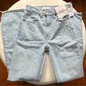 *NWT* size 23 / 000 short Abercrombie & Fitch 90s straight ultra high rise jeans